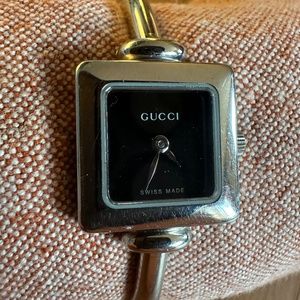 Vintage 80s Gucci Watch - Currently Not Working